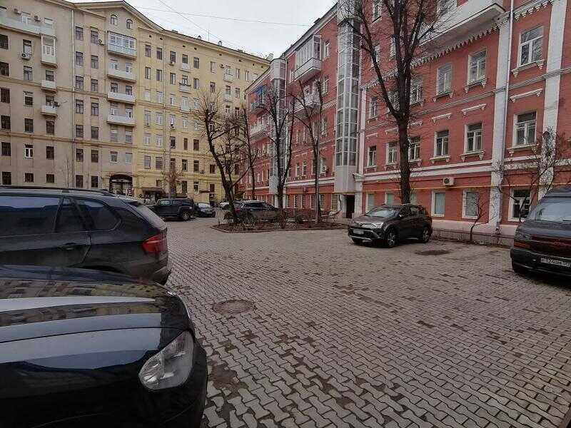 фасад дома, здание по адресу г Москва, ул Казакова, д 3 стр 2